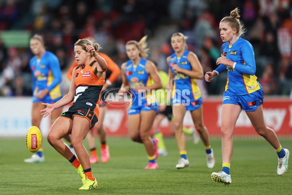 AFLW 2024 Round 03 - GWS v Gold Coast - A-54079784