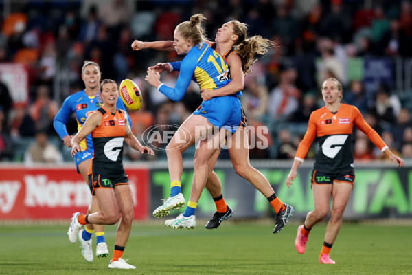 AFLW 2024 Round 03 - GWS v Gold Coast - A-54079790