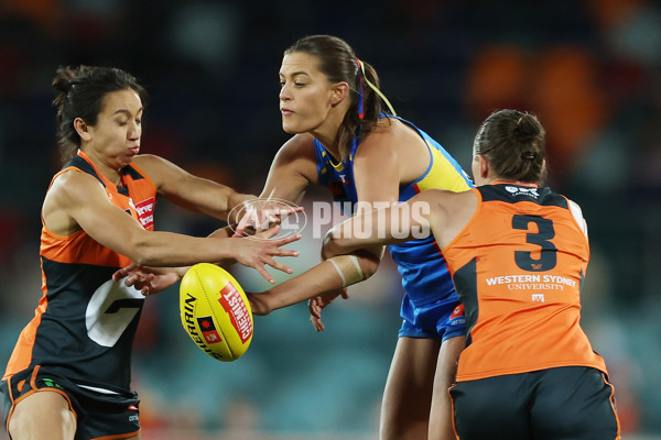 AFLW 2024 Round 03 - GWS v Gold Coast - A-54079796