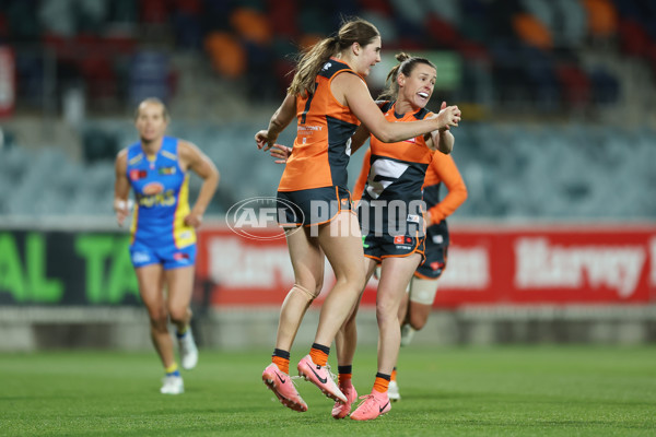 AFLW 2024 Round 03 - GWS v Gold Coast - A-54081333