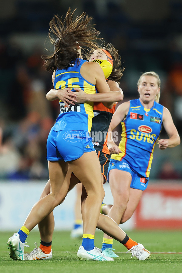 AFLW 2024 Round 03 - GWS v Gold Coast - A-54081358