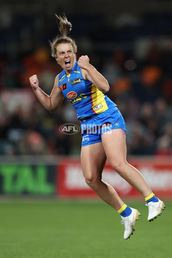 AFLW 2024 Round 03 - GWS v Gold Coast - A-54083381