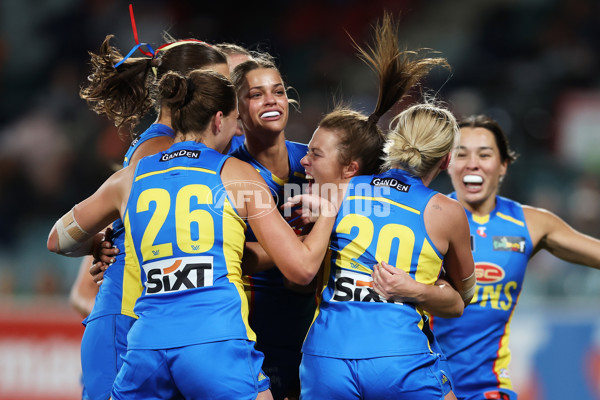 AFLW 2024 Round 03 - GWS v Gold Coast - A-54083383