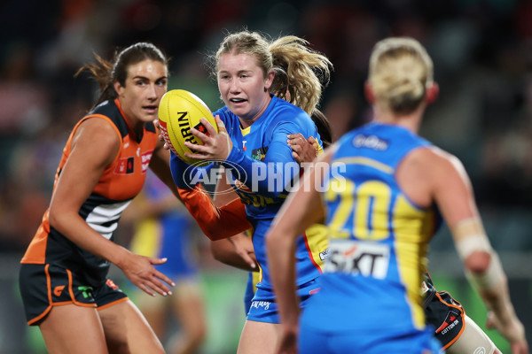 AFLW 2024 Round 03 - GWS v Gold Coast - A-54083406