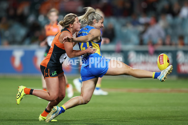 AFLW 2024 Round 03 - GWS v Gold Coast - A-54083416