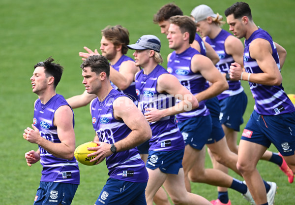 AFL 2024 Training - Geelong 160924 - A-54086002