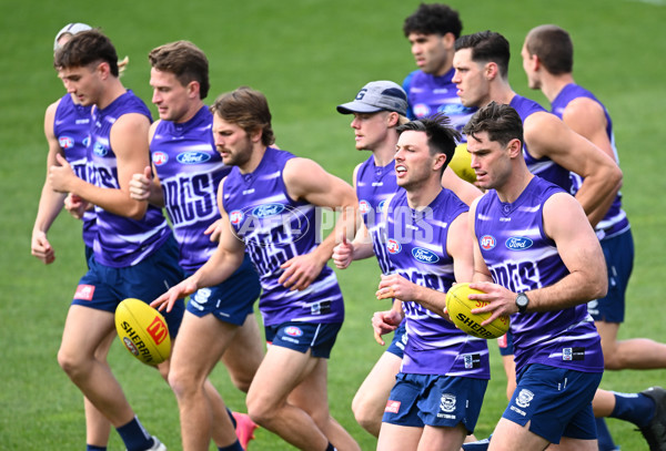 AFL 2024 Training - Geelong 160924 - A-54086879