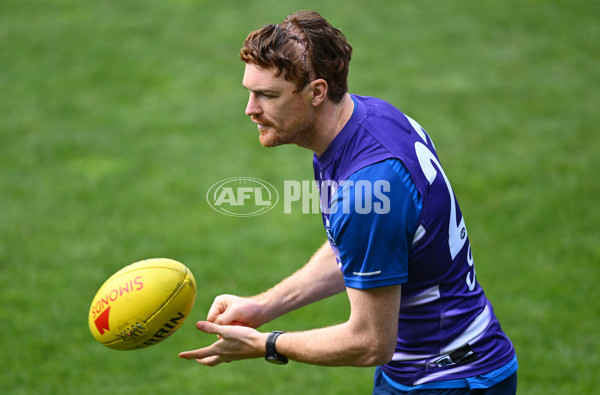 AFL 2024 Training - Geelong 160924 - A-54086880