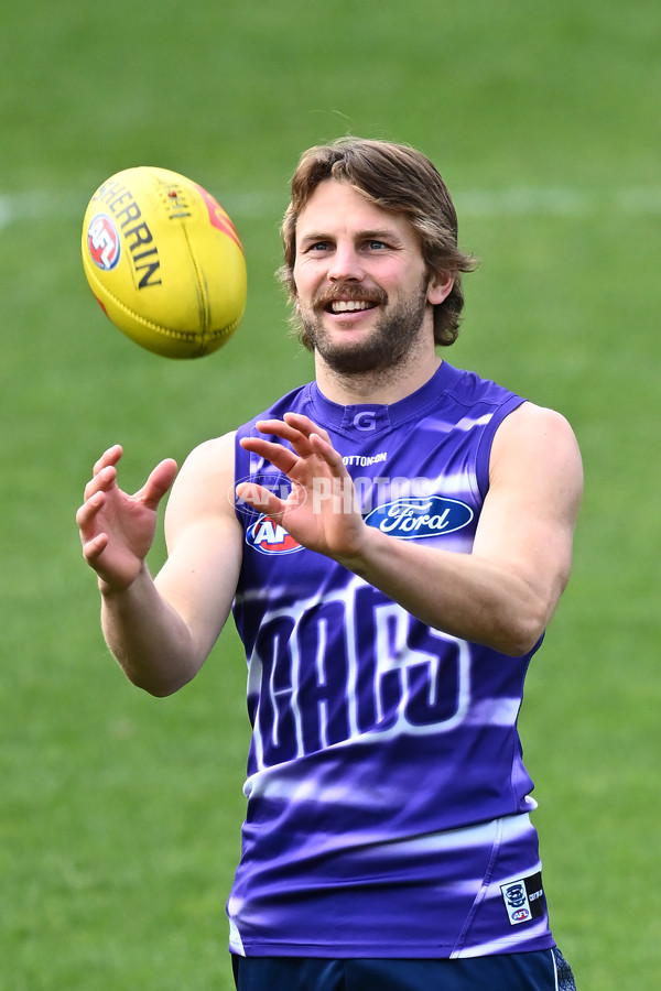 AFL 2024 Training - Geelong 160924 - A-54088735