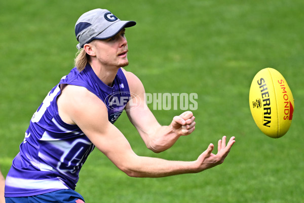 AFL 2024 Training - Geelong 160924 - A-54089547