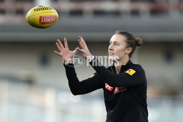 AFLW 2024 Round 04 - Collingwood v West Coast - A-54094573