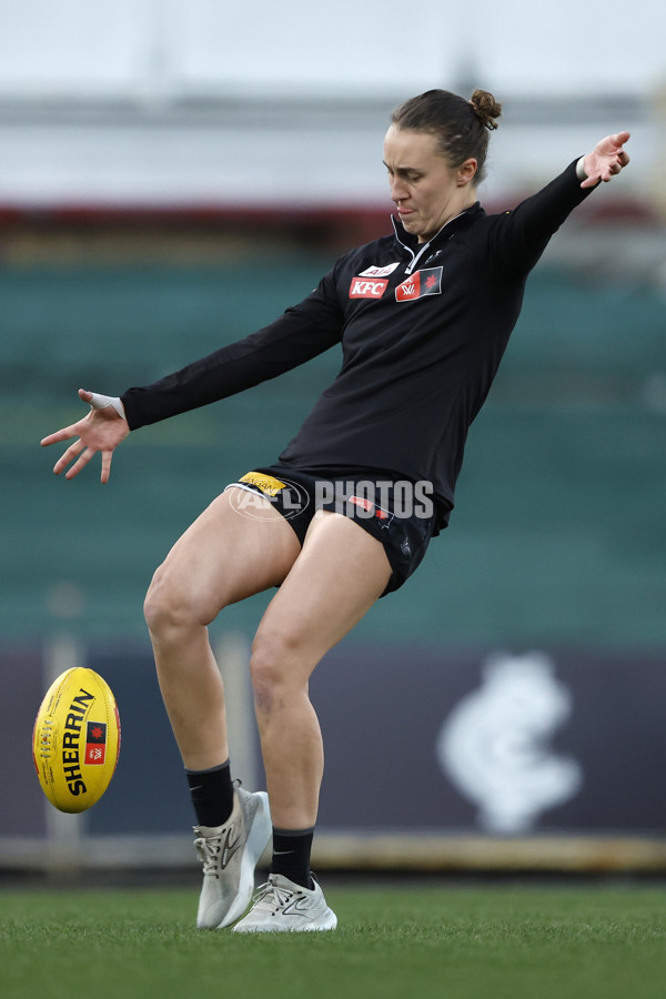 AFLW 2024 Round 04 - Collingwood v West Coast - A-54094574