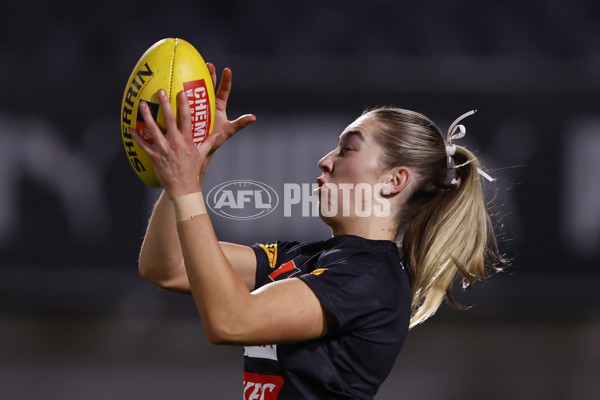 AFLW 2024 Round 04 - Collingwood v West Coast - A-54094578