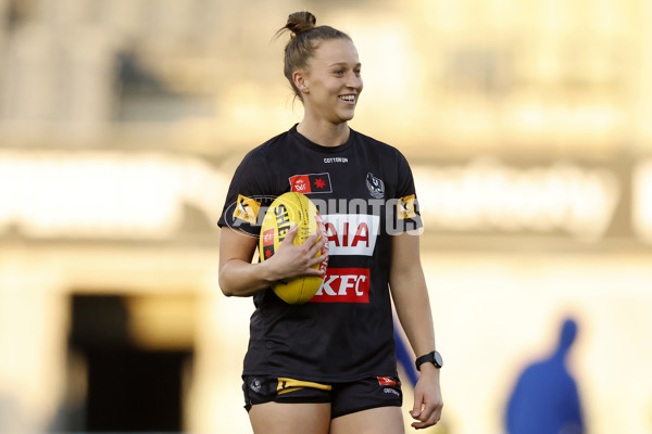 AFLW 2024 Round 04 - Collingwood v West Coast - A-54095543