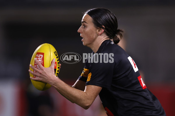 AFLW 2024 Round 04 - Collingwood v West Coast - A-54095548