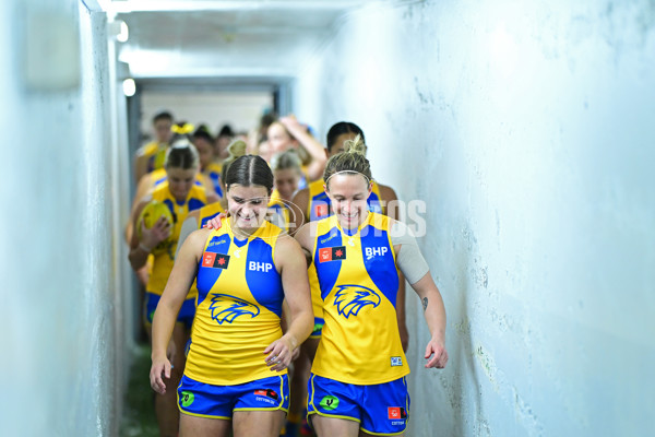 AFLW 2024 Round 04 - Collingwood v West Coast - A-54095558