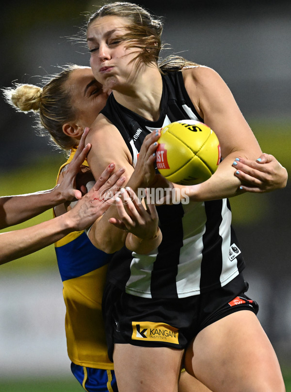 AFLW 2024 Round 04 - Collingwood v West Coast - A-54095580