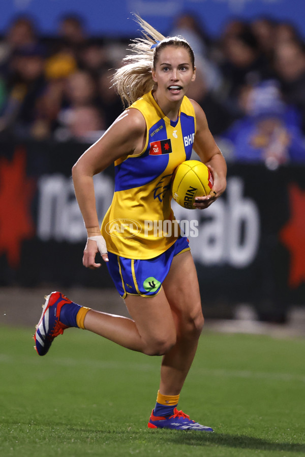 AFLW 2024 Round 04 - Collingwood v West Coast - A-54095587