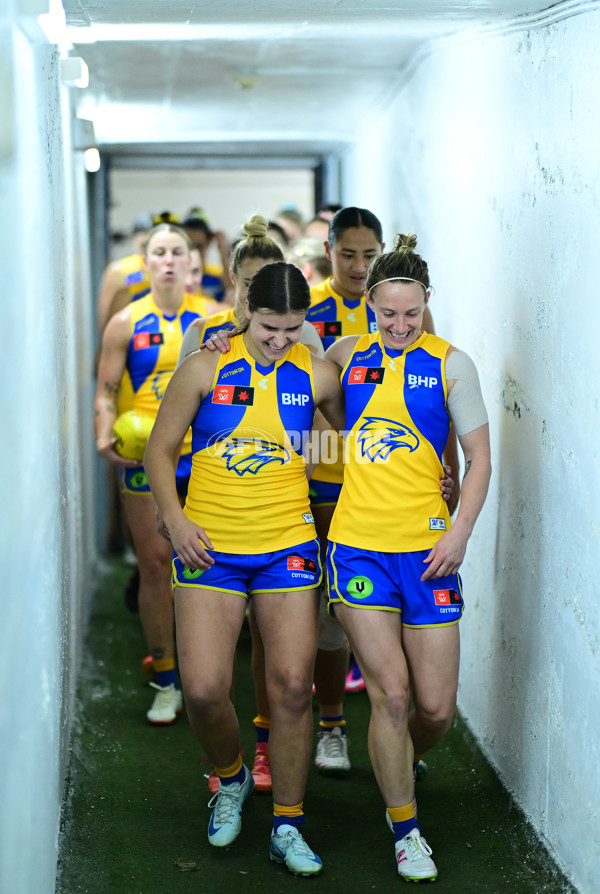 AFLW 2024 Round 04 - Collingwood v West Coast - A-54097323