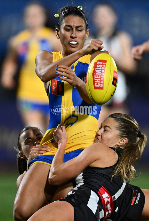 AFLW 2024 Round 04 - Collingwood v West Coast - A-54097373