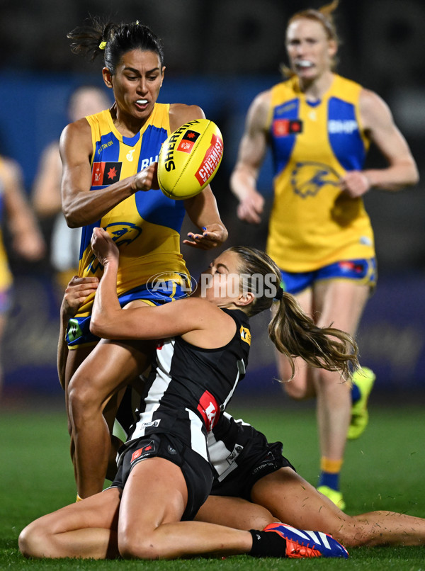 AFLW 2024 Round 04 - Collingwood v West Coast - A-54097377