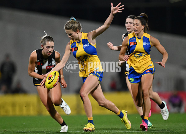 AFLW 2024 Round 04 - Collingwood v West Coast - A-54097386
