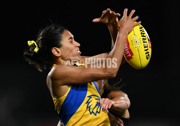 AFLW 2024 Round 04 - Collingwood v West Coast - A-54097391