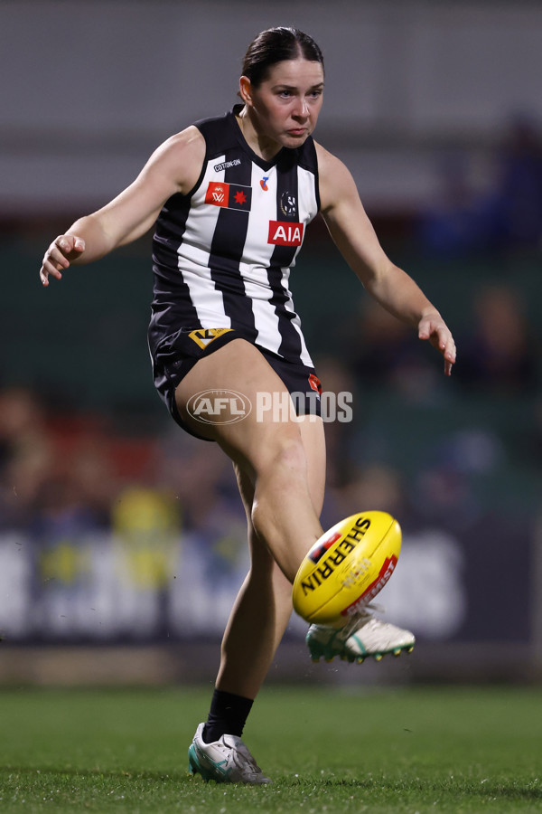 AFLW 2024 Round 04 - Collingwood v West Coast - A-54097395