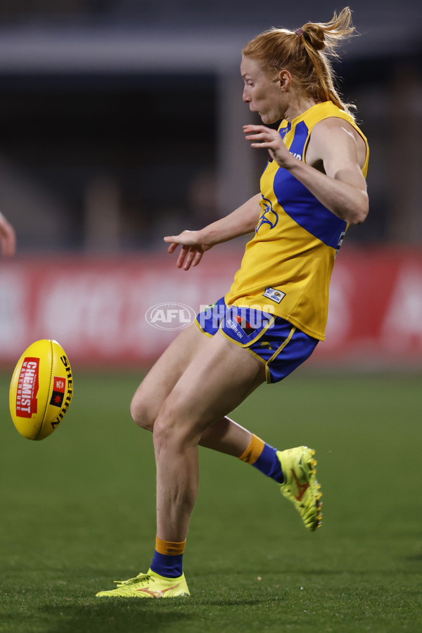 AFLW 2024 Round 04 - Collingwood v West Coast - A-54097396