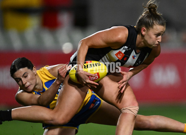 AFLW 2024 Round 04 - Collingwood v West Coast - A-54097401