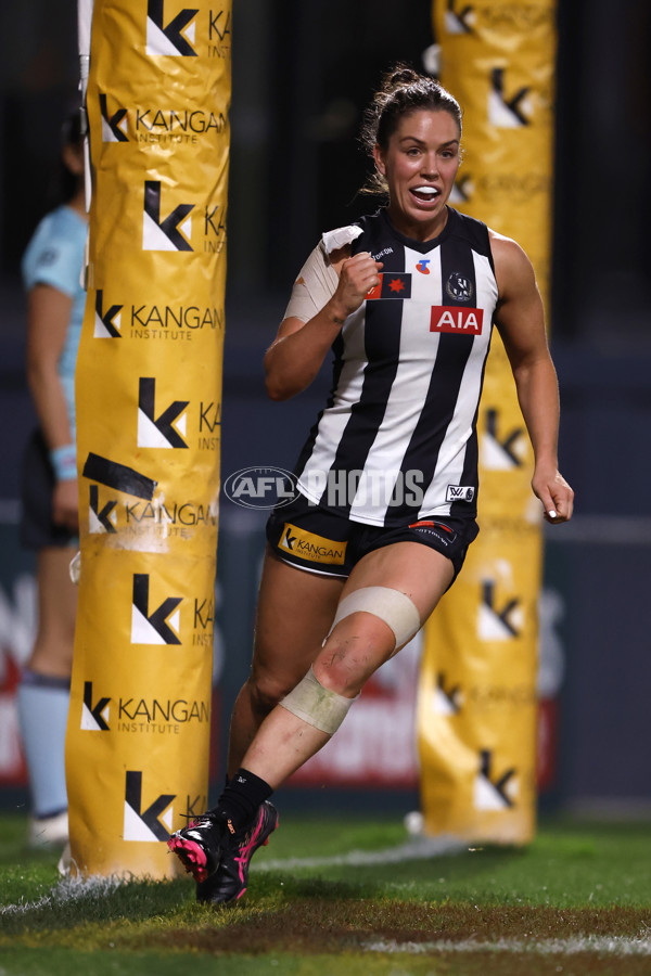 AFLW 2024 Round 04 - Collingwood v West Coast - A-54097417