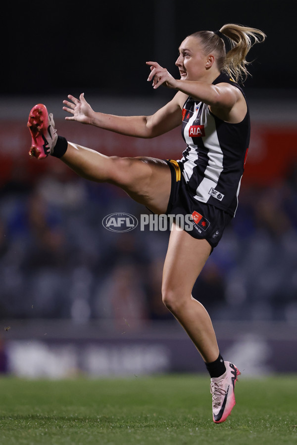AFLW 2024 Round 04 - Collingwood v West Coast - A-54098733