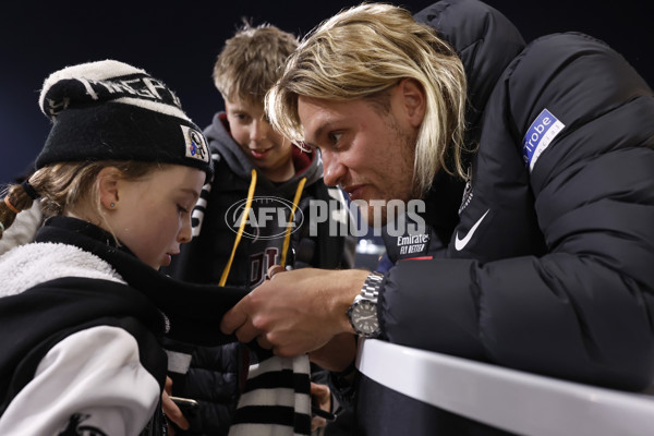 AFLW 2024 Round 04 - Collingwood v West Coast - A-54098749