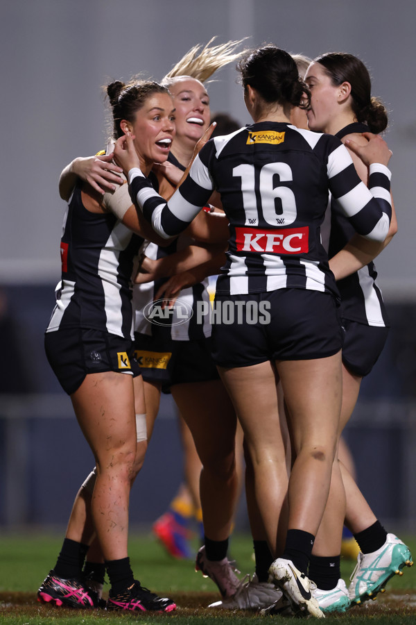 AFLW 2024 Round 04 - Collingwood v West Coast - A-54098786