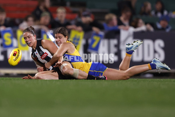 AFLW 2024 Round 04 - Collingwood v West Coast - A-54098790