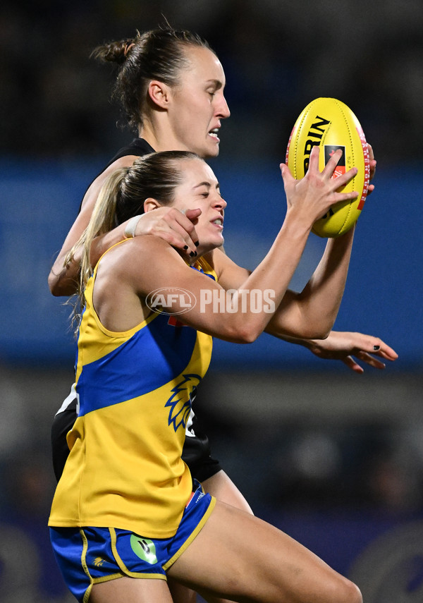 AFLW 2024 Round 04 - Collingwood v West Coast - A-54098805