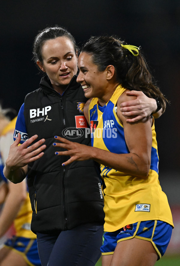 AFLW 2024 Round 04 - Collingwood v West Coast - A-54100352