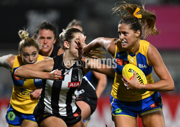 AFLW 2024 Round 04 - Collingwood v West Coast - A-54100398