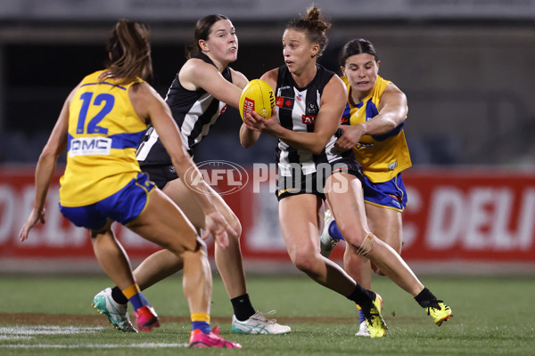 AFLW 2024 Round 04 - Collingwood v West Coast - A-54101776