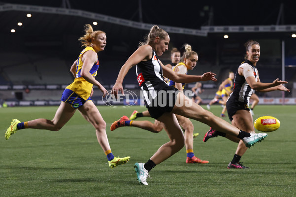 AFLW 2024 Round 04 - Collingwood v West Coast - A-54101779