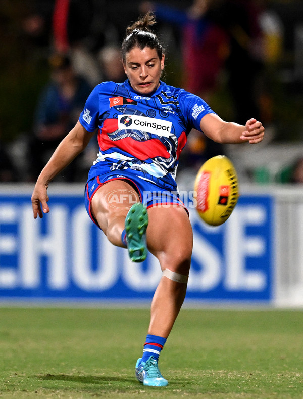 AFLW 2024 Round 04 - Brisbane v Western Bulldogs - A-54103837