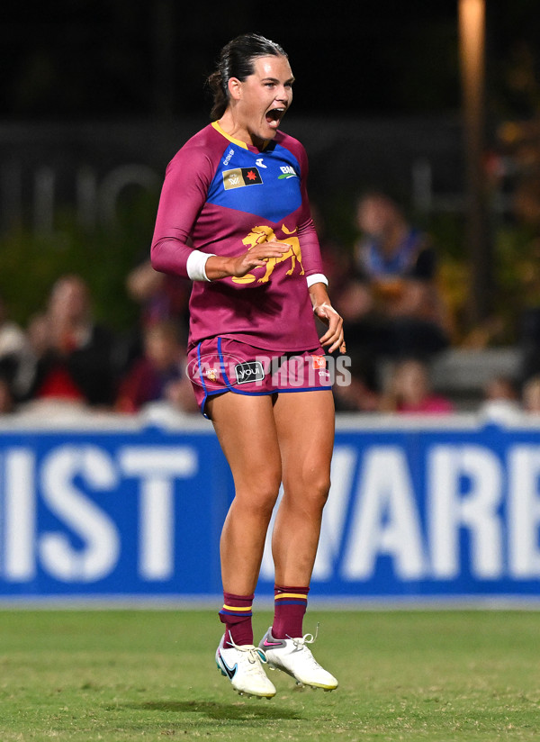 AFLW 2024 Round 04 - Brisbane v Western Bulldogs - A-54103866