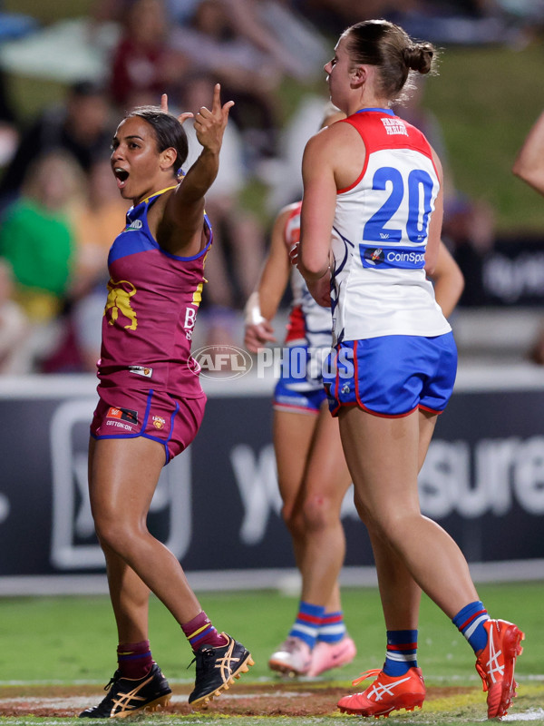 AFLW 2024 Round 04 - Brisbane v Western Bulldogs - A-54115885