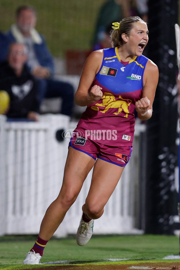 AFLW 2024 Round 04 - Brisbane v Western Bulldogs - A-54118051