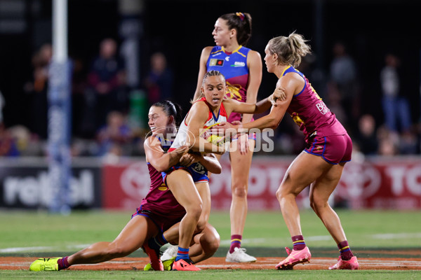 AFLW 2024 Round 04 - Brisbane v Western Bulldogs - A-54118060