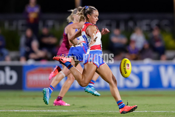 AFLW 2024 Round 04 - Brisbane v Western Bulldogs - A-54118091