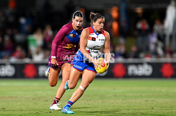 AFLW 2024 Round 04 - Brisbane v Western Bulldogs - A-54118111