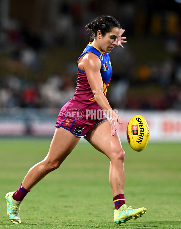 AFLW 2024 Round 04 - Brisbane v Western Bulldogs - A-54118116