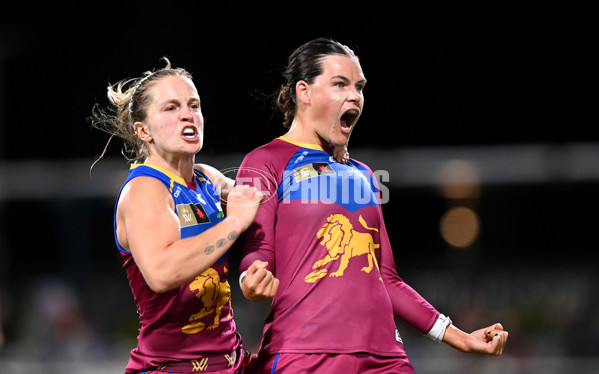 AFLW 2024 Round 04 - Brisbane v Western Bulldogs - A-54121495