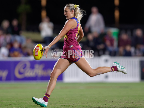 AFLW 2024 Round 04 - Brisbane v Western Bulldogs - A-54121501